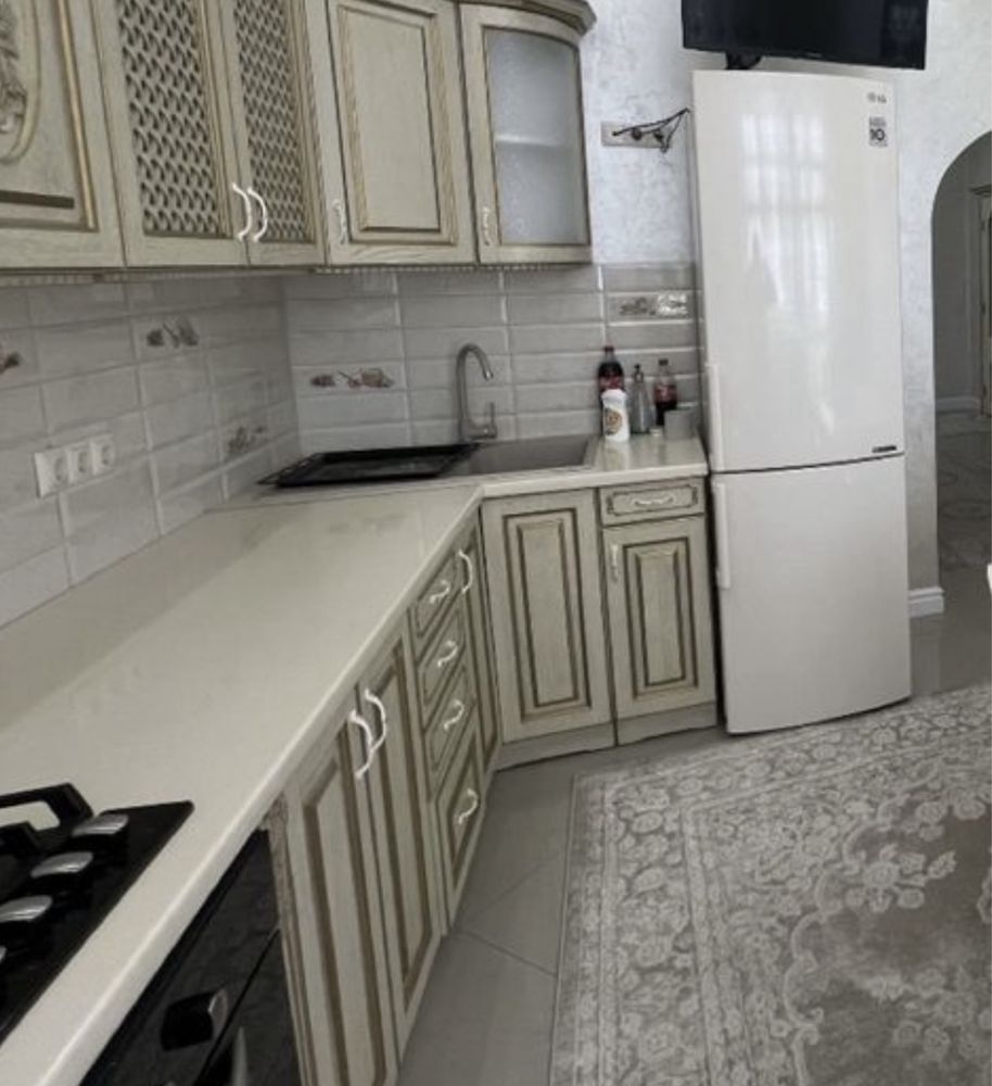 2-Room Apartment with Excellent Renovation and Warm Flooring