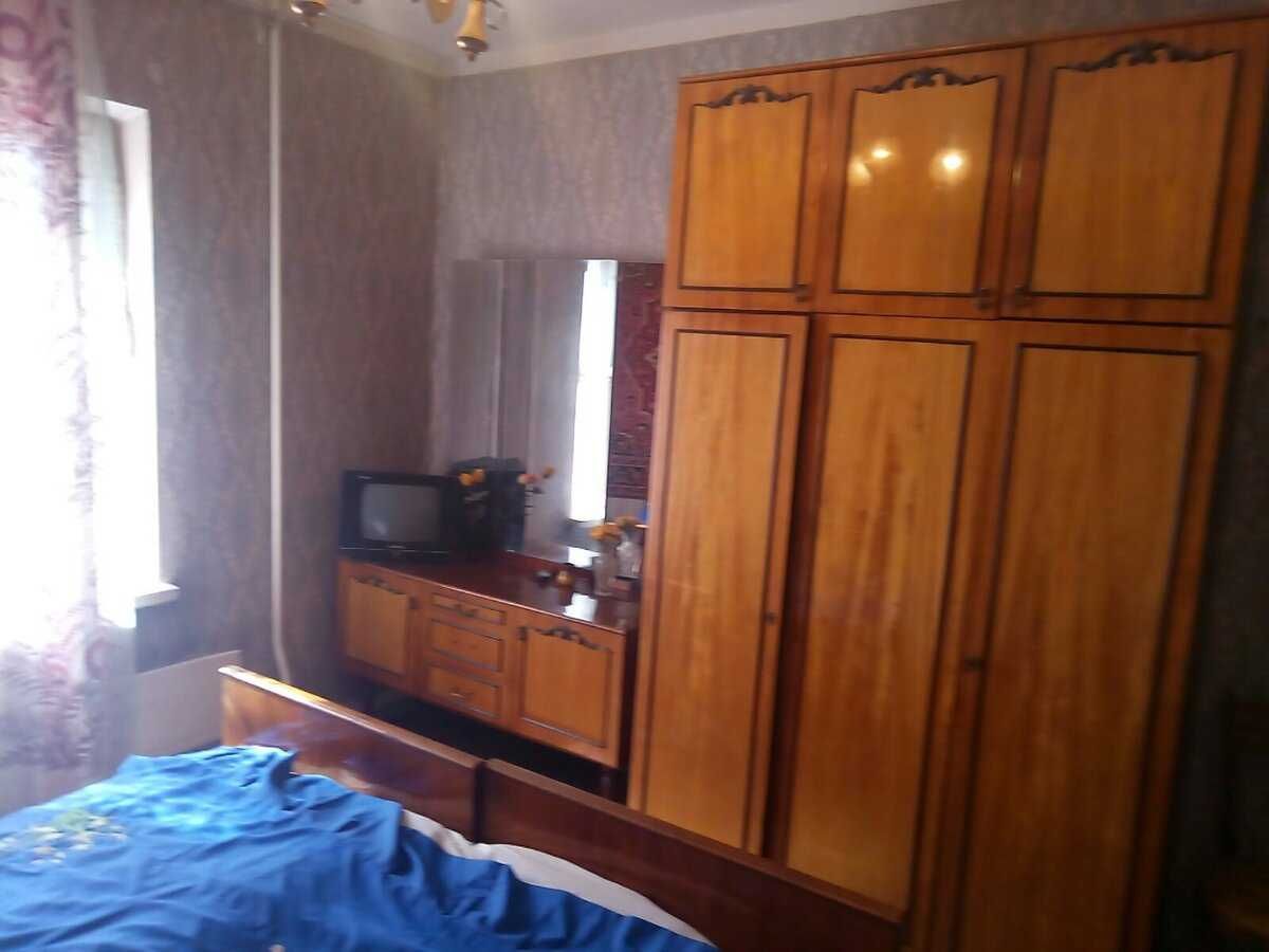 1-Room Apartment near Simirenko Tram Stop, Fully Furnished