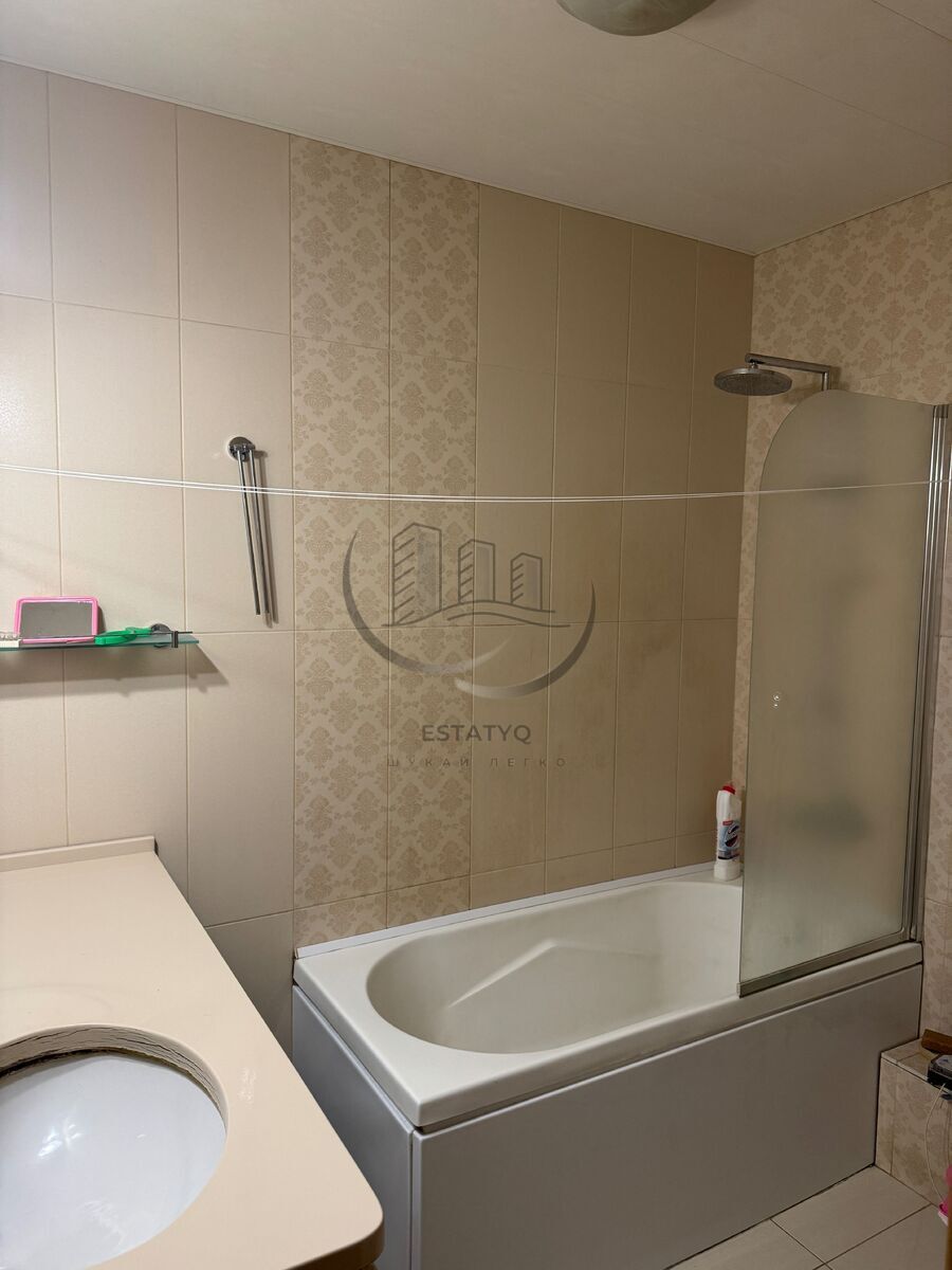 Two-room apartment in Oleksiivka, furnished with appliances