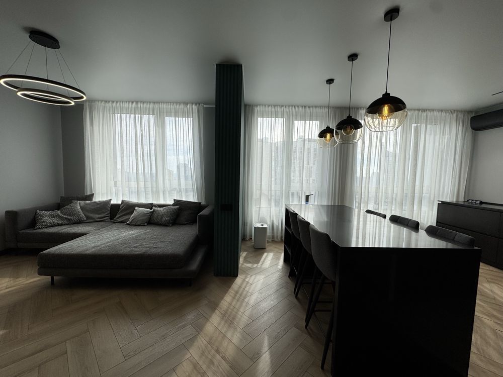 Modern 90m² Designer Apartment with Smart Features
