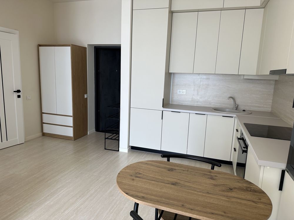 Designer Renovated Apartment in City Line Complex with Premium Features
