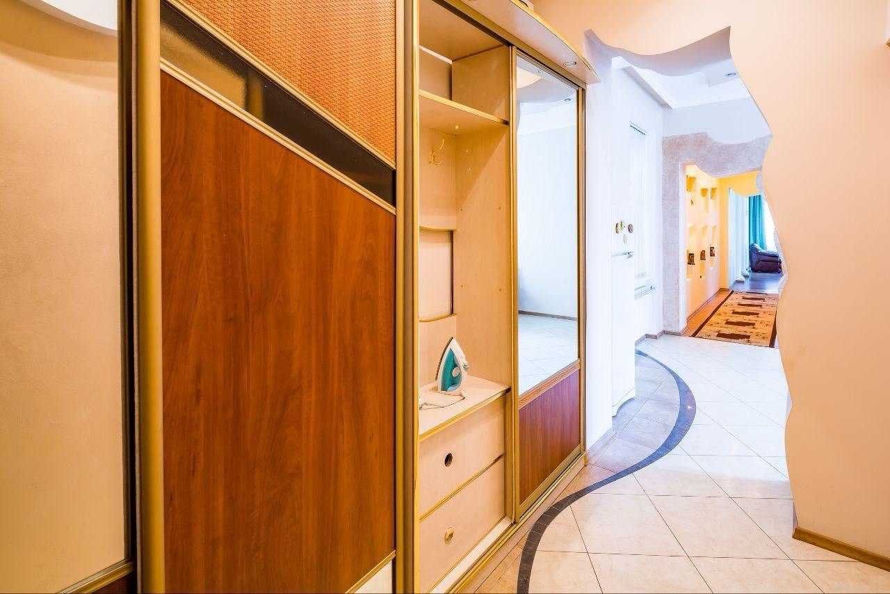Spacious Apartment in City Center with Panoramic View