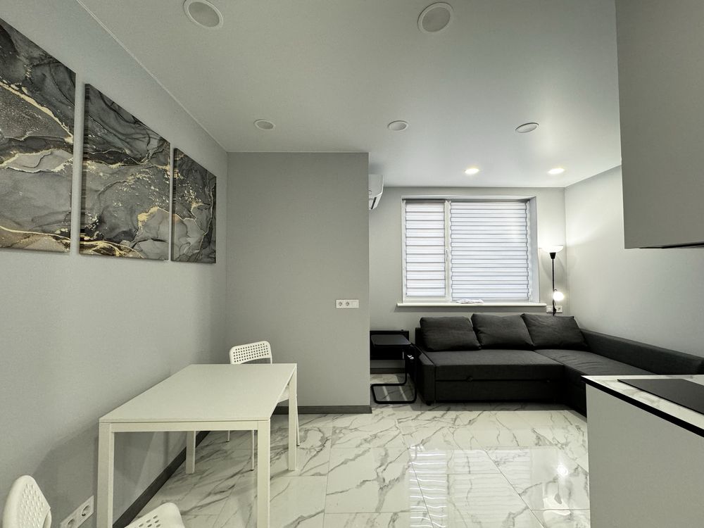 Modern Smart Apartment near Vasylkivska Metro