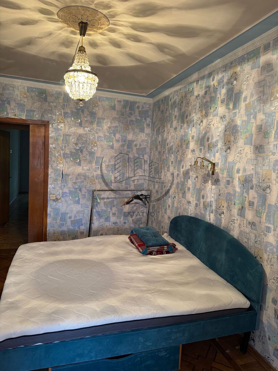 Two-room apartment in Oleksiivka, furnished with appliances