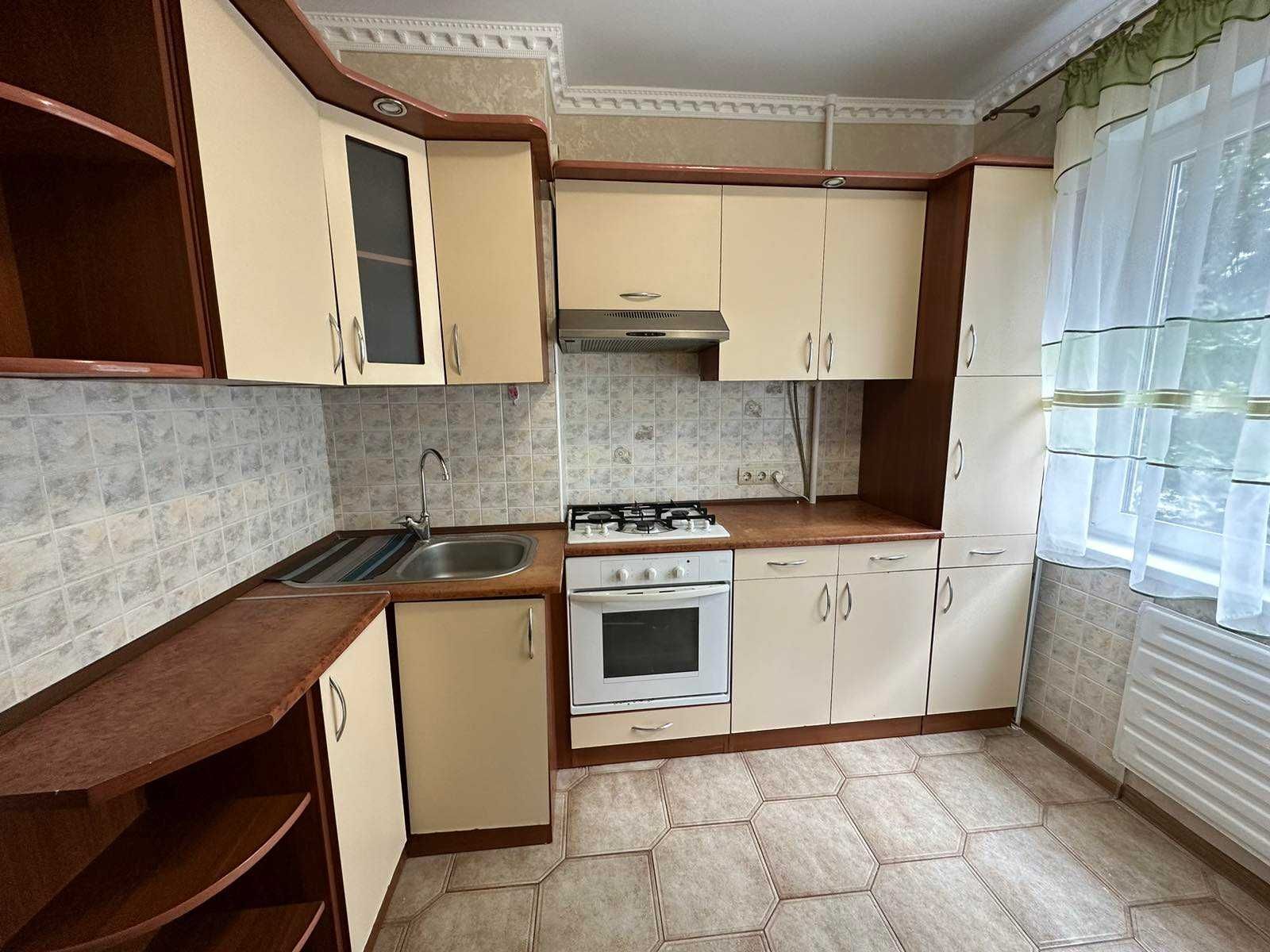 2-Room Apartment with Full Furnishing near Nyva Market