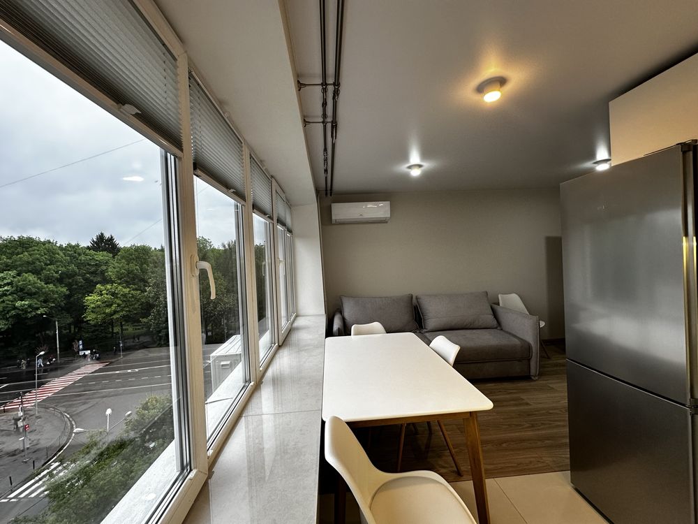 Spacious Apartment with Eurorepair at Striyska-Sakharova Intersection