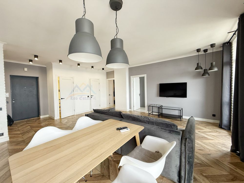 Two-bedroom apartment in Avalon Complex near Chornovola Avenue