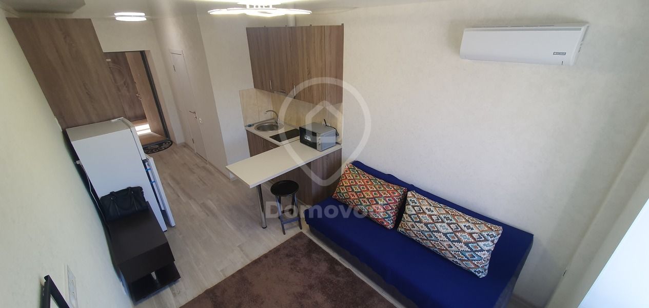 Modern Studio Apartment with Full Amenities