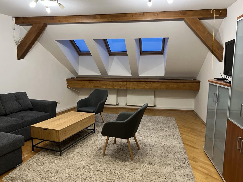 2.5-Room Apartment in City Center of Uzhhorod, Renovated, with Parking