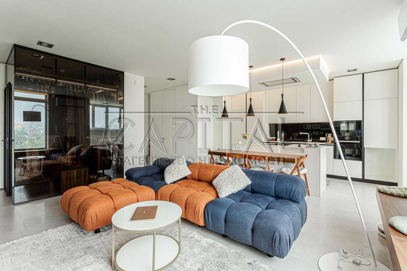 3-Bedroom Apartment in Novopecherska Vezha Complex with Premium Design