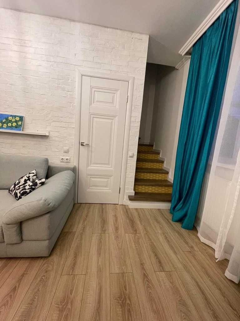 Elegant 2-Level Apartment near Opera Theater in Lviv