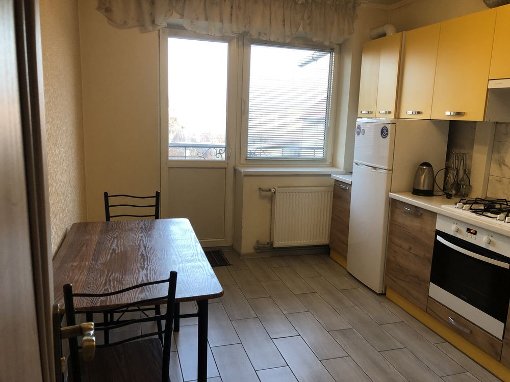 Spacious 3-Room Apartment with Two Balconies on Ivan Franko Street