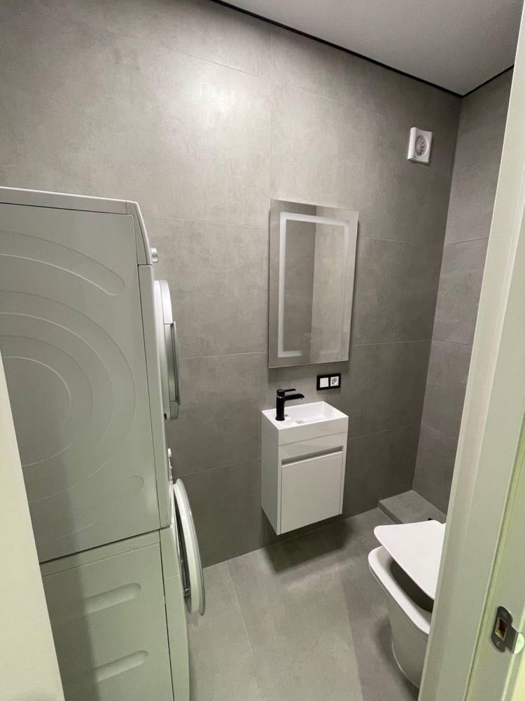 3-Bedroom Apartment with Forest View in Medovyi Sad Complex