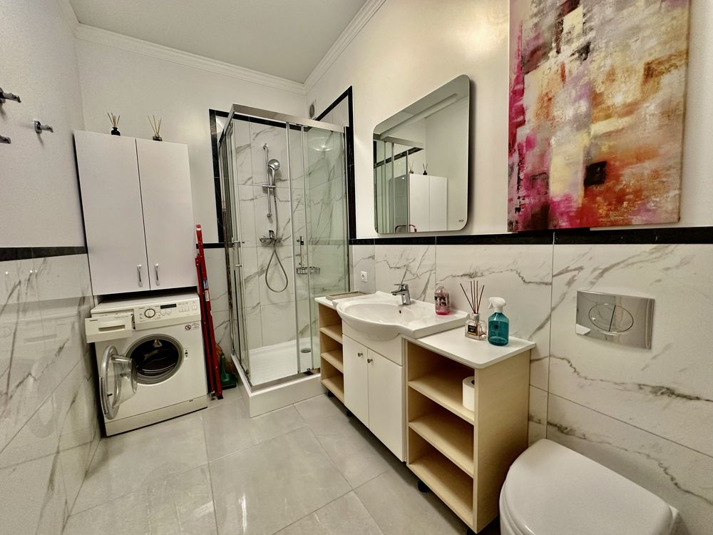 3-Bedroom Apartment in Odessa City Center near Shevchenko Park