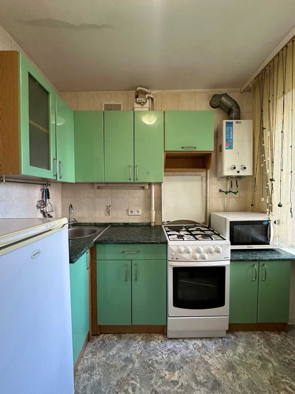 2-Room Apartment in Center, Nagorka District, Near Infrastructure