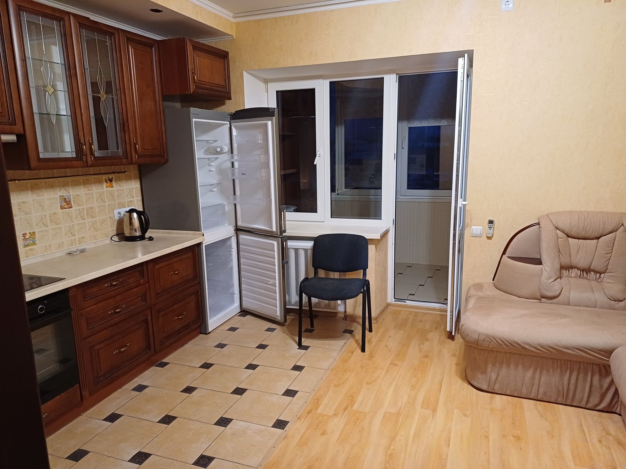 Modern 49m² Apartment with Designer Renovation in Chabany