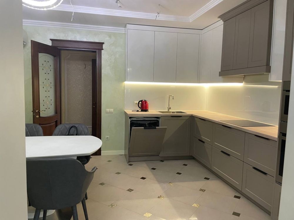 2-Room Apartment with Kitchen Studio in City Center near Park