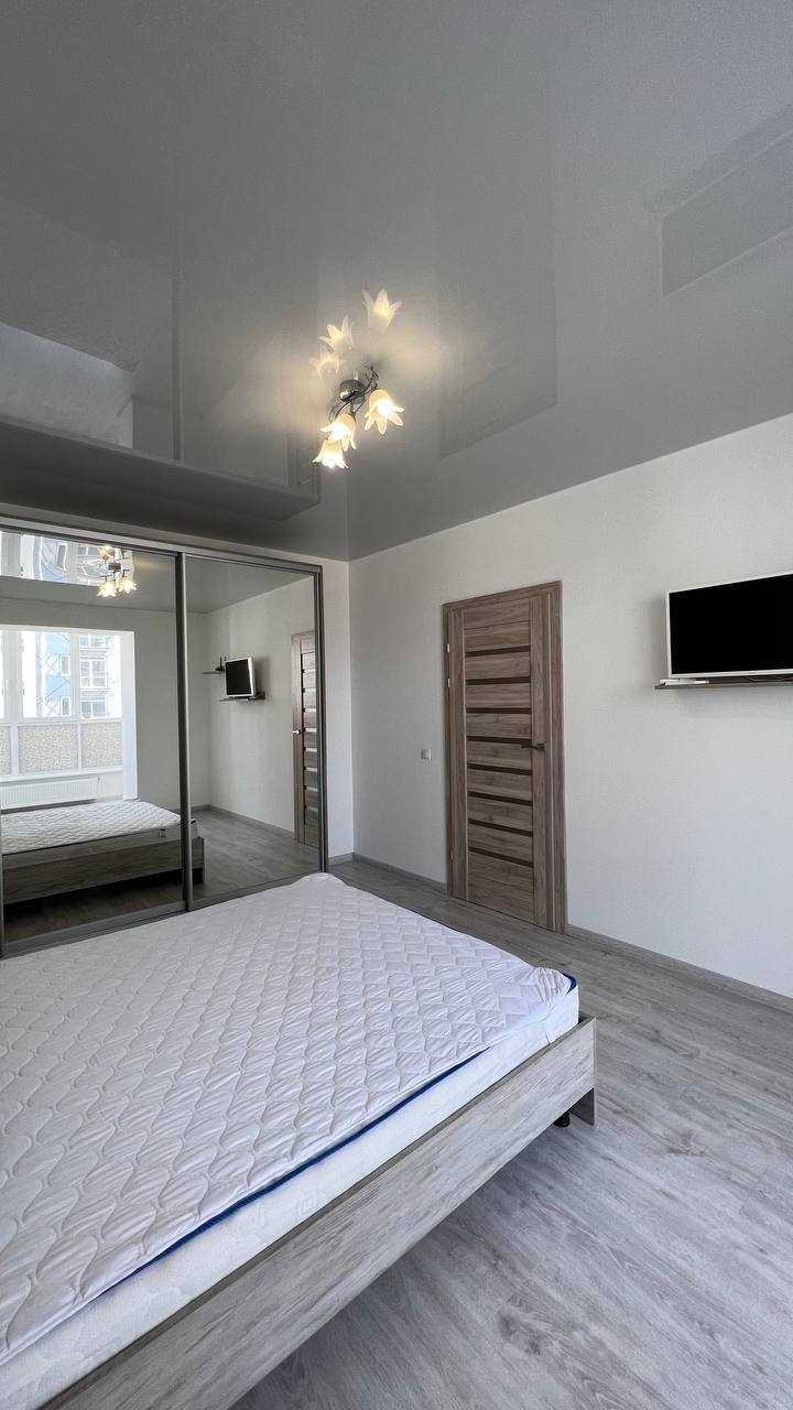 One-bedroom apartment in new residential complex near city lake