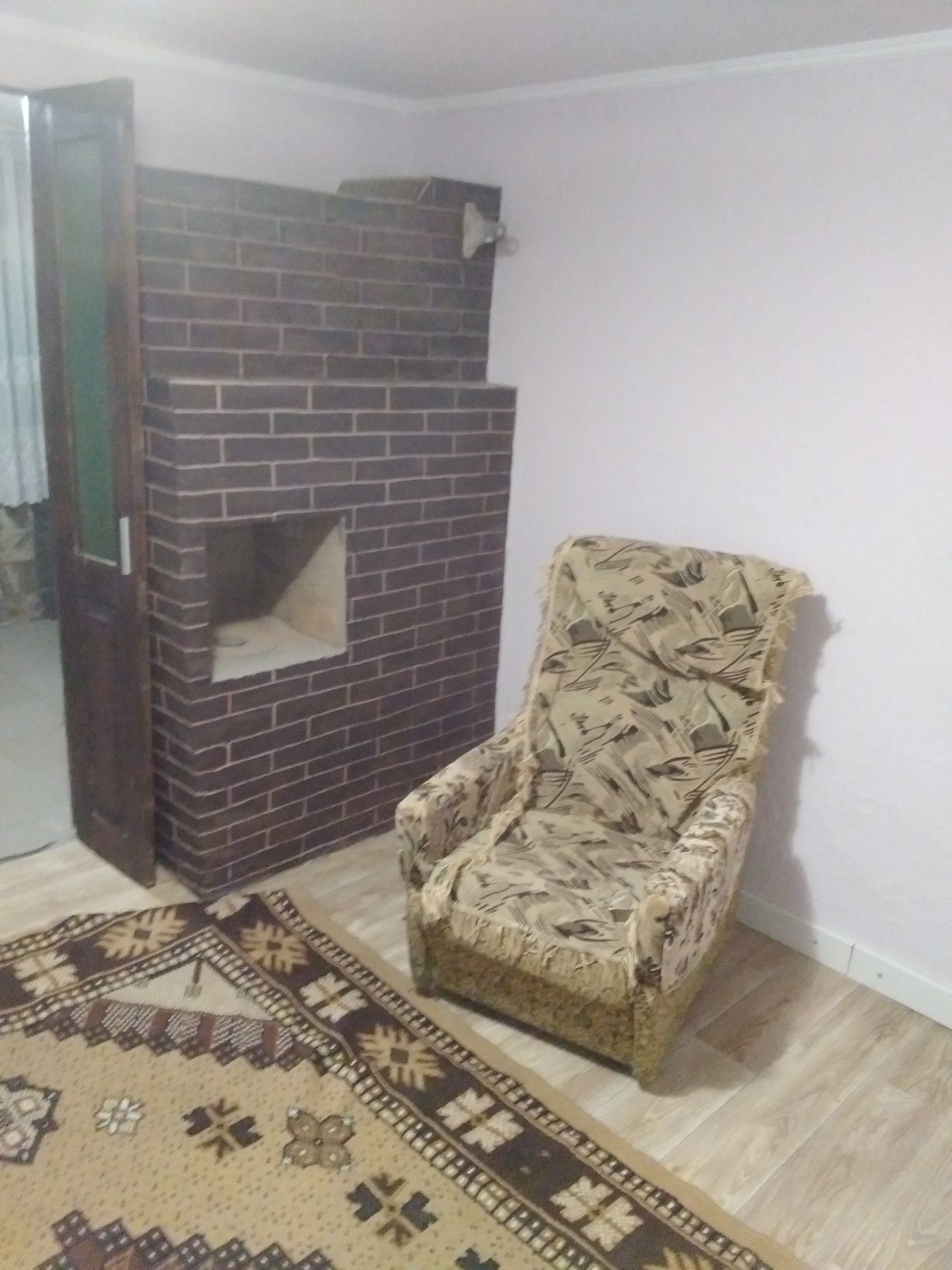 Cozy Rental with Fireplace, Suitable for Blackout Periods