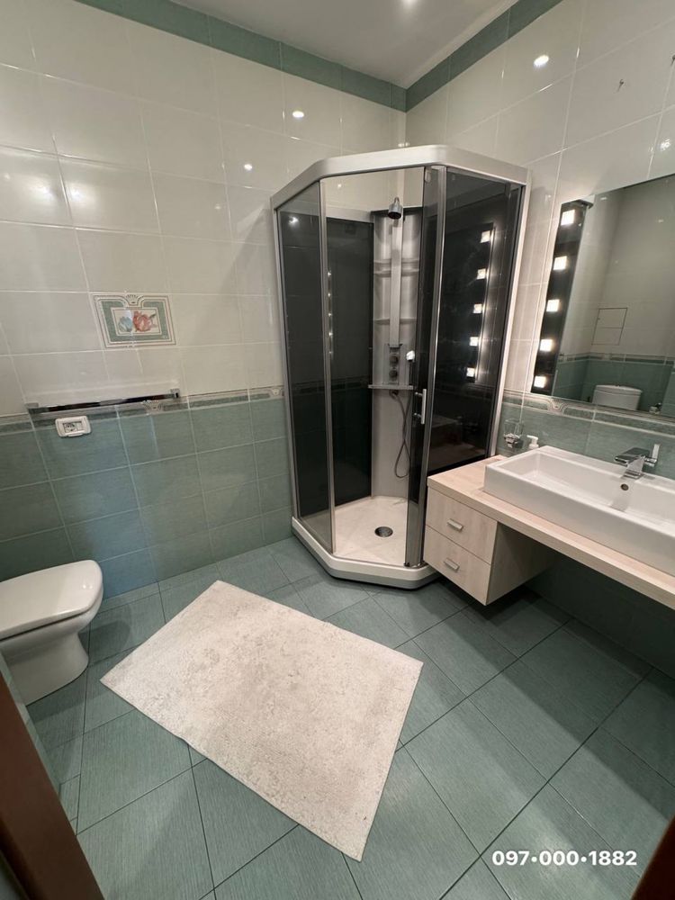 Spacious 2-Bedroom Apartment Near Odessa Sea, Designer Renovation