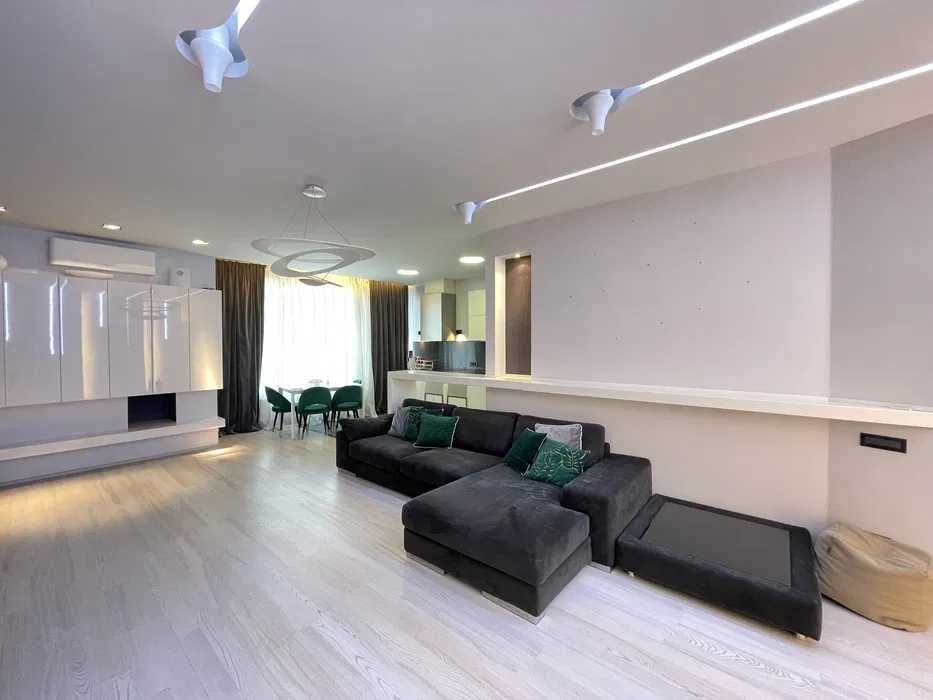 Modern Sea View Apartment in White Sail Complex