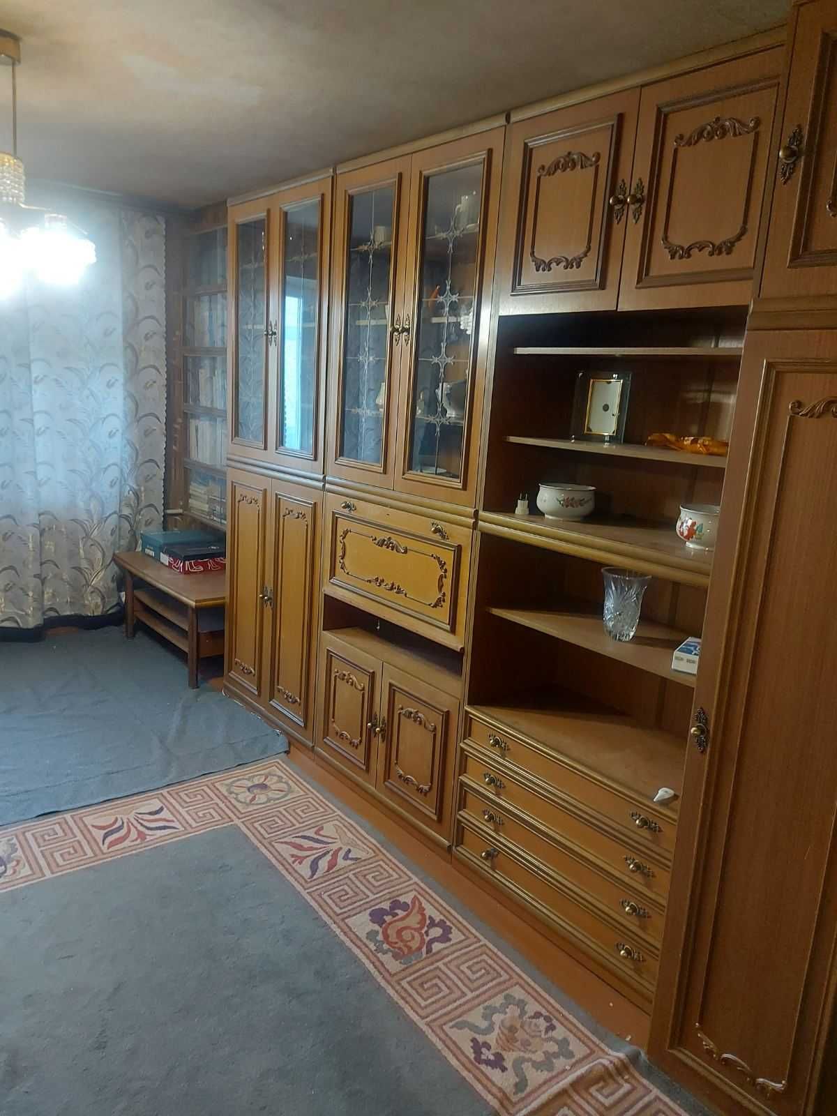2-Room Apartment on Gv. Shyronintsev Street, Near Metro