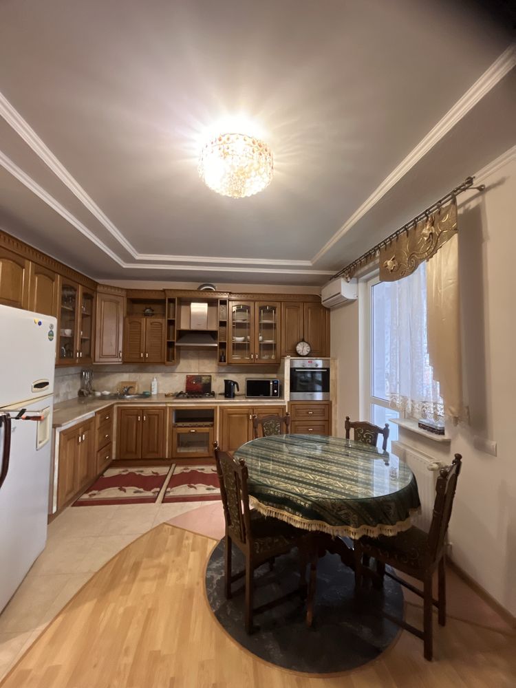 2-Room Apartment with Kitchen Studio on Holovatsky Street