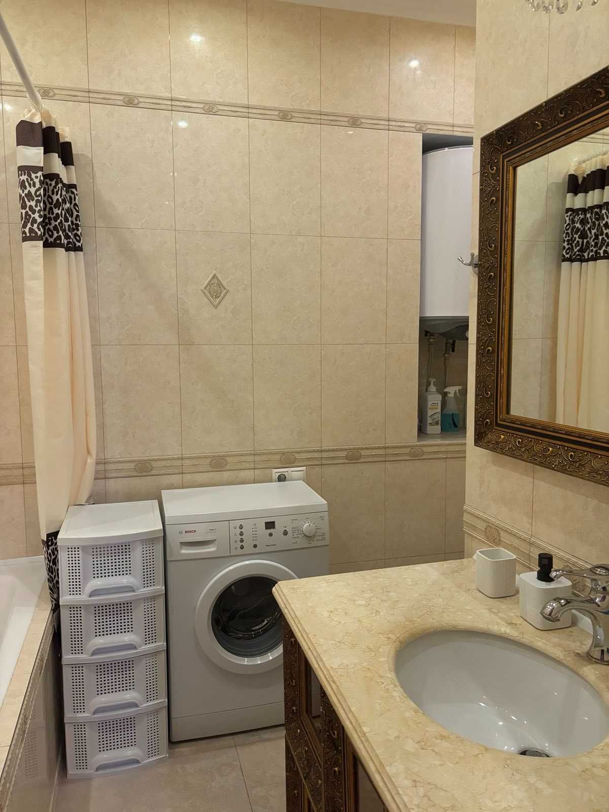 Spacious 2-room apartment near Shevchenko Park and Lanzheron Beach