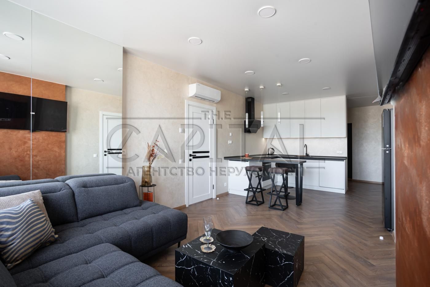 3-Room Stylish Apartment in GreatЖК Complex, Dniprovska Embankment