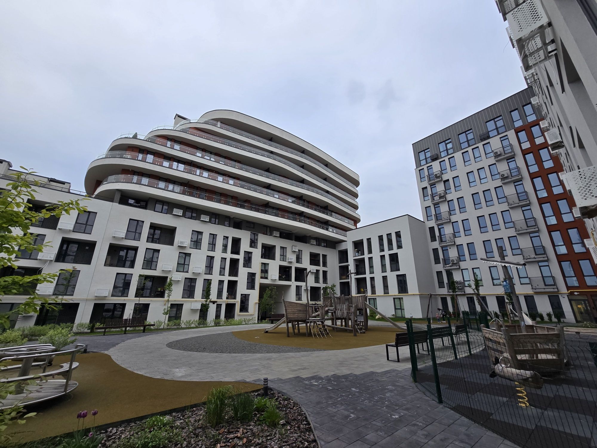 1-Bedroom Apartment in Viking Residential Complex