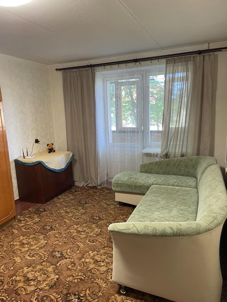 3-Room Apartment in City Center with Comfortable Amenities