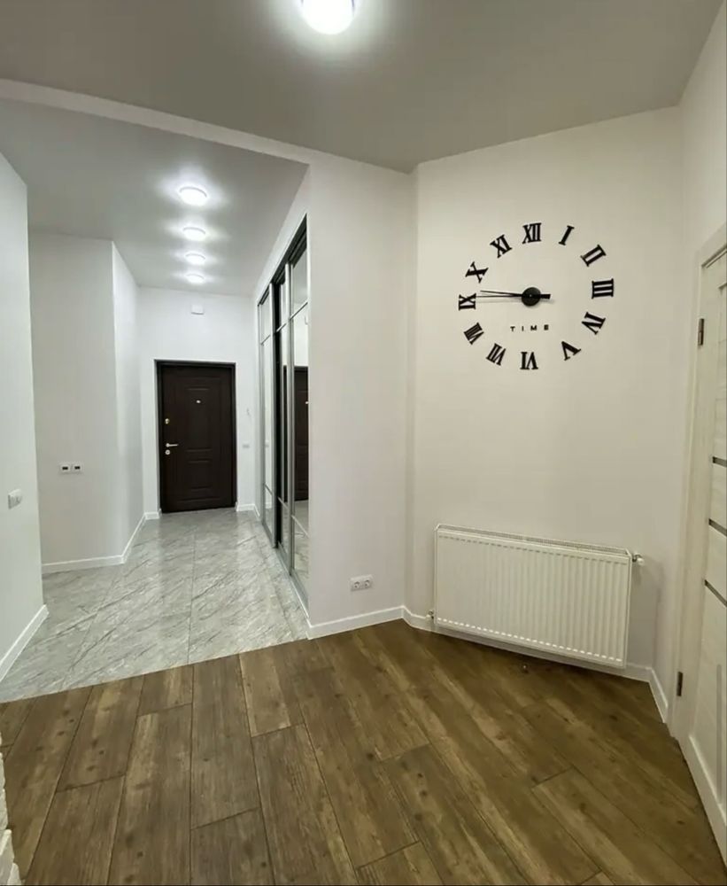 2-Bedroom Apartment with Designer Renovation
