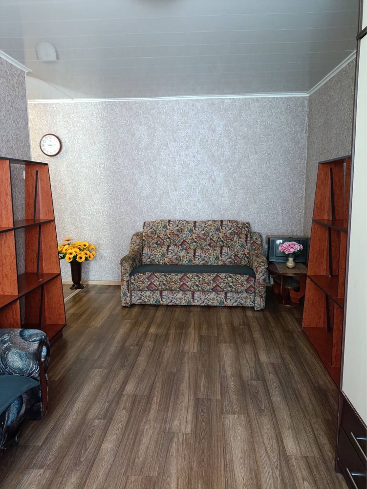 Modern 1-Bedroom Apartment Near Studentskaya Metro