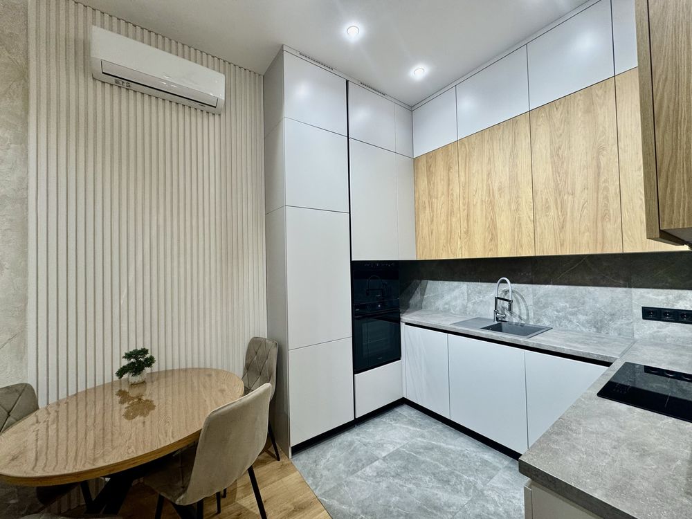 1.5-room apartment with terrace in Park Land residential complex