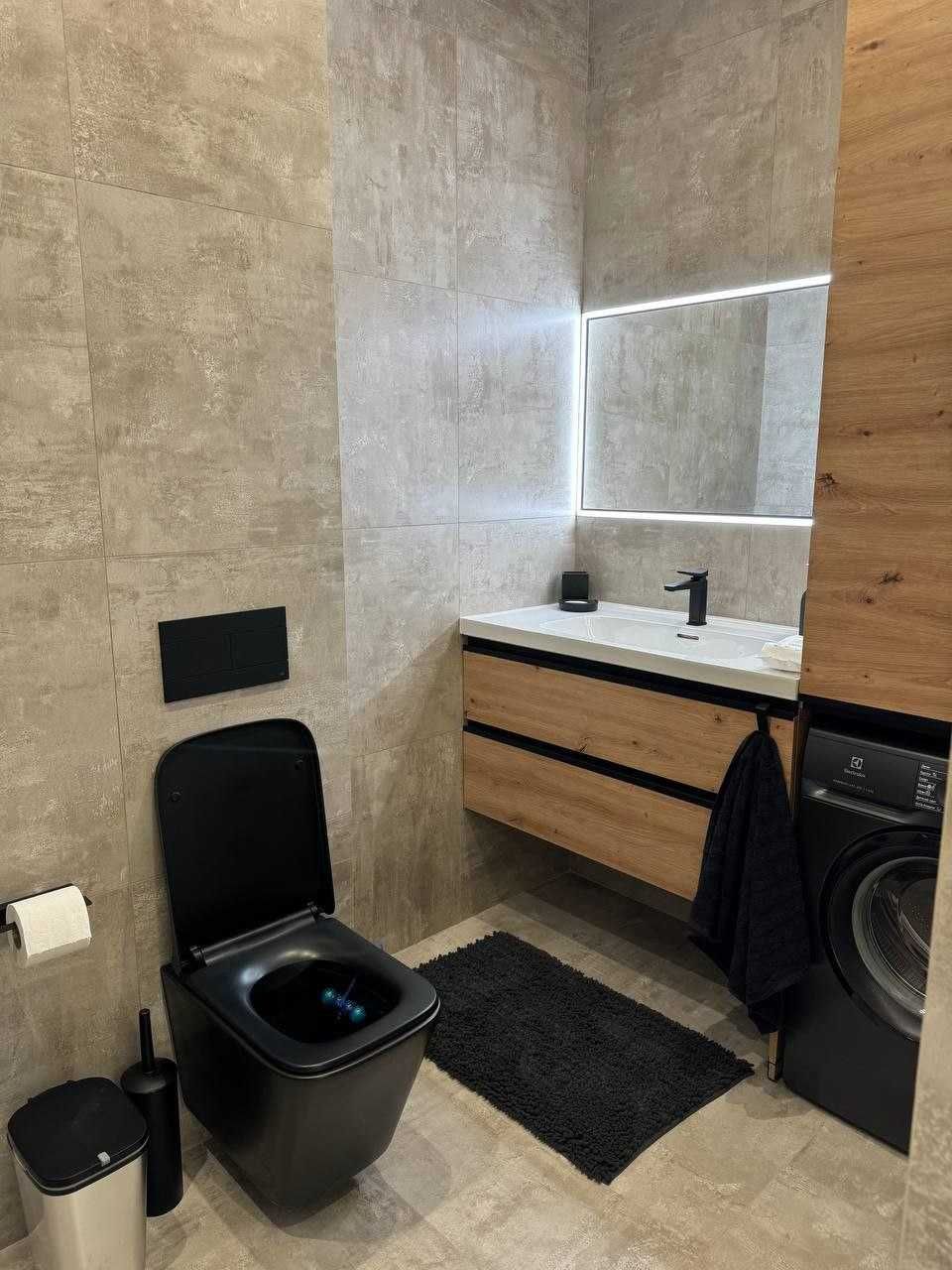 Comfort City Lagoon-дағы бассейні мен өзен көрінісі бар пәтер