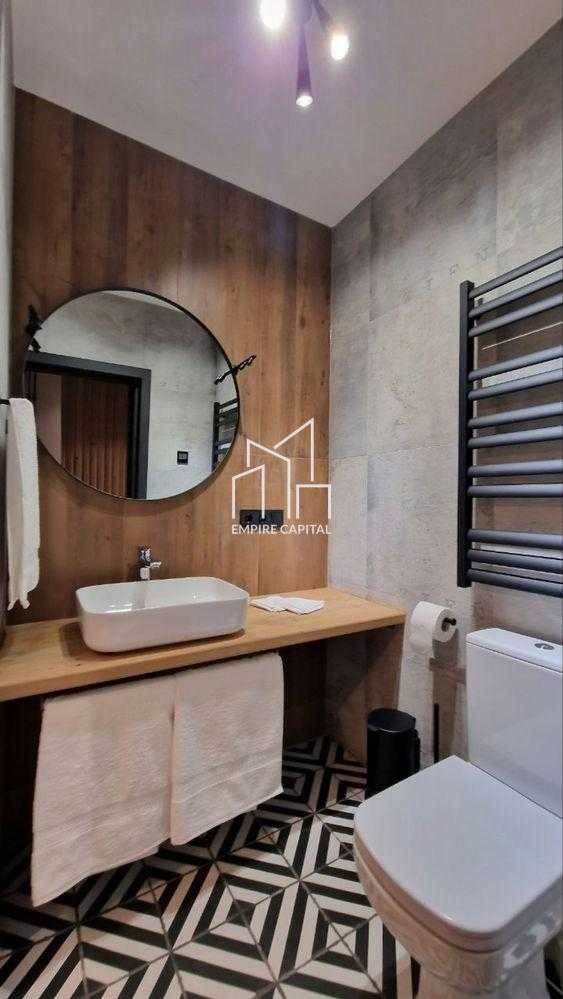 1-Room Apartment with Panoramic Windows and Designer Interior