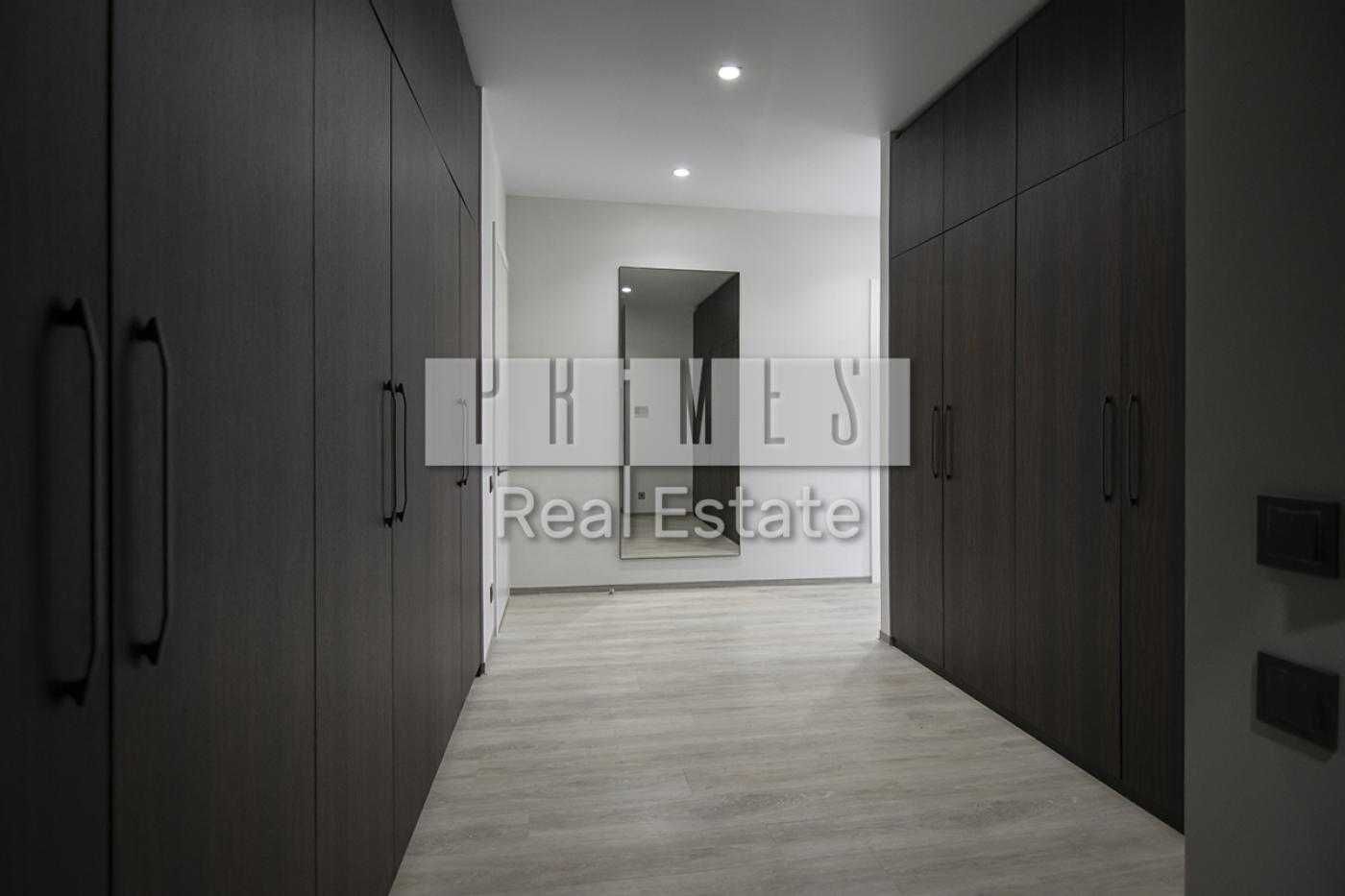 Modern Designer Apartment with Panoramic Windows in Atlantic Residences