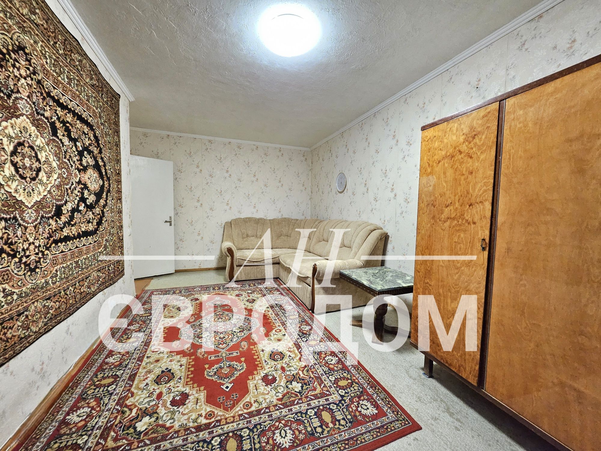 Cozy 1-Bedroom Near Peremoga Metro Station