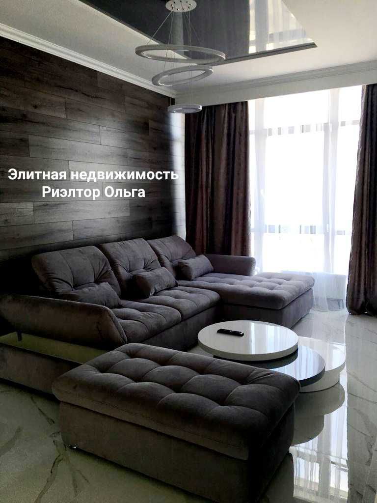 Luxurious 87m² Apartment with Terrace in Golfstream