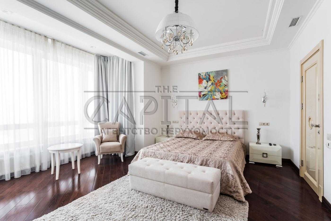 Luxury 4-Room Apartment in Lipska Tower, Pechersk, Kiev