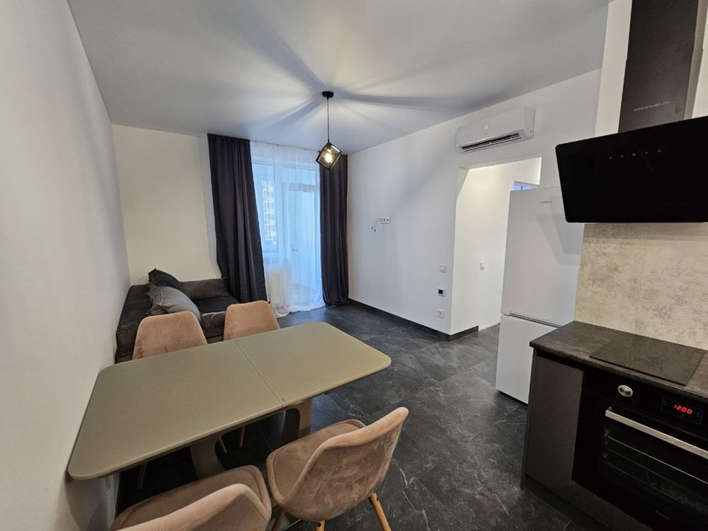 Minimalist Euro-Renovation Studio Apartment with Full Amenities