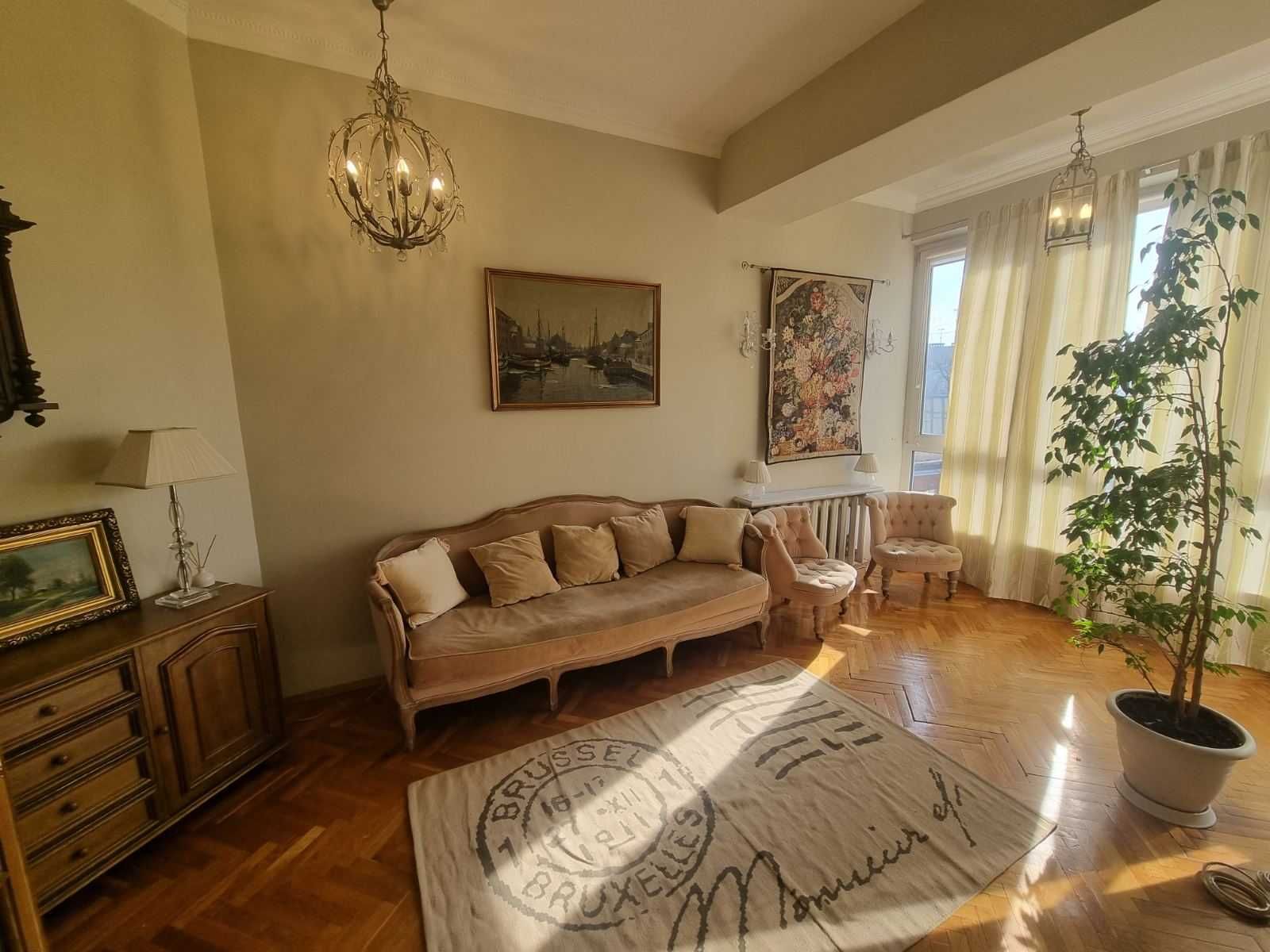 2-Room Apartment in Historic Center, Fully Furnished
