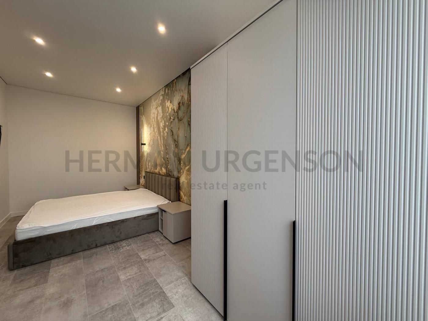 Central City One-Bedroom Apartment with Designer Renovation
