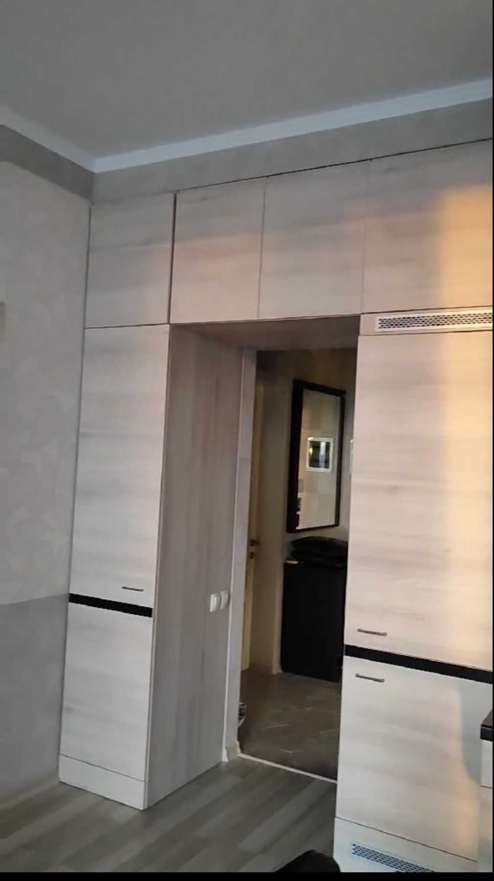 2-Bedroom Apartment near the Sea with Panoramic Windows
