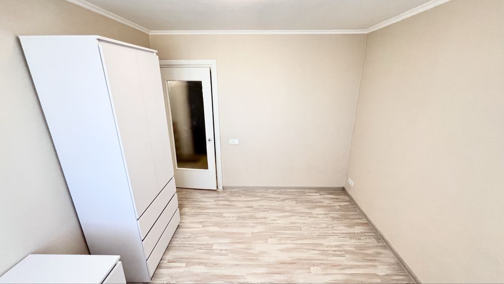 Cozy 2-Room Apartment in Obolon District with Balcony and City View