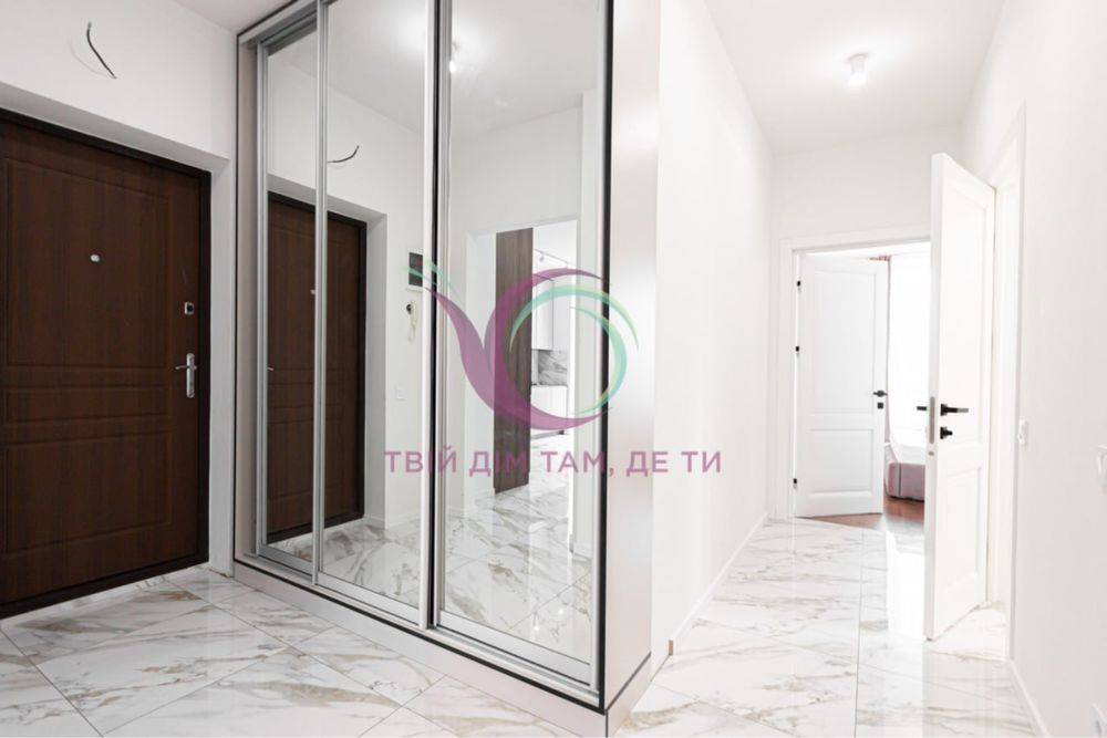 2-Room Apartment in Semytsvit Residential Complex
