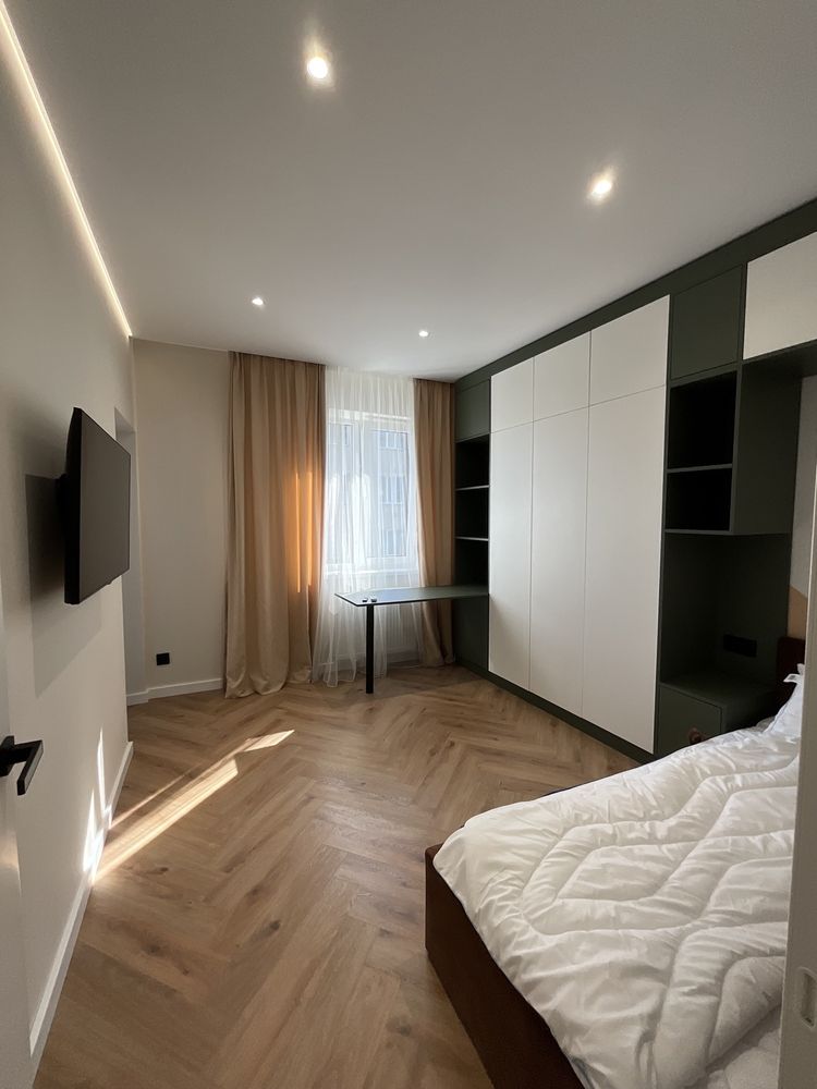 Modern Two-Bedroom Apartment with Designer Renovation