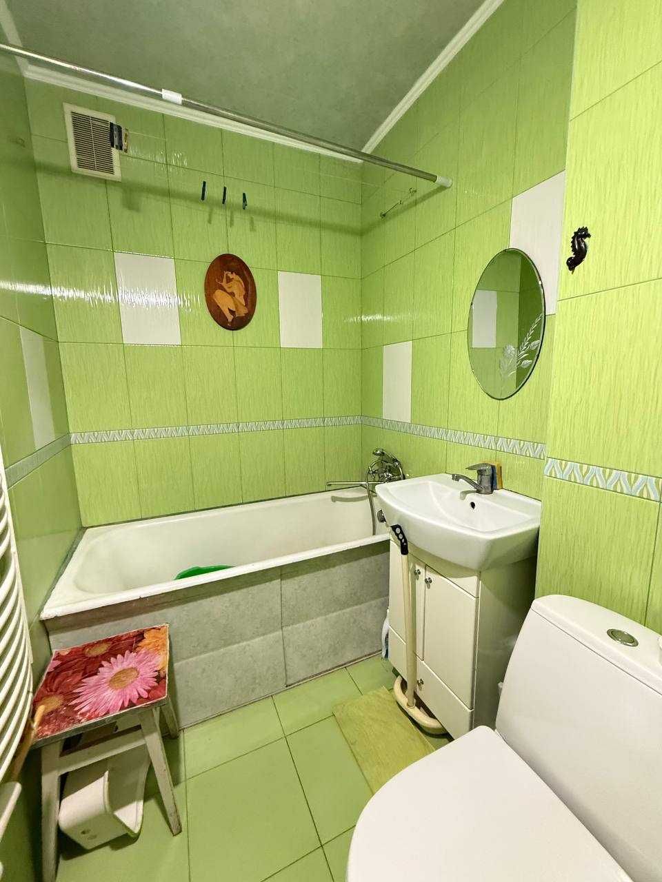 1-Room Apartment on Chornovola Street near McDonald's