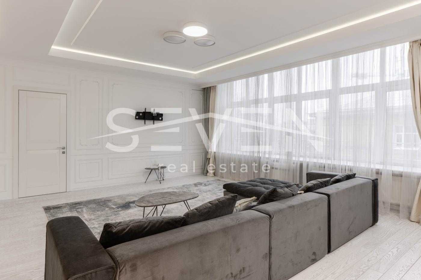 3-Room Apartment in Historical Center of Kyiv near Golden Gate