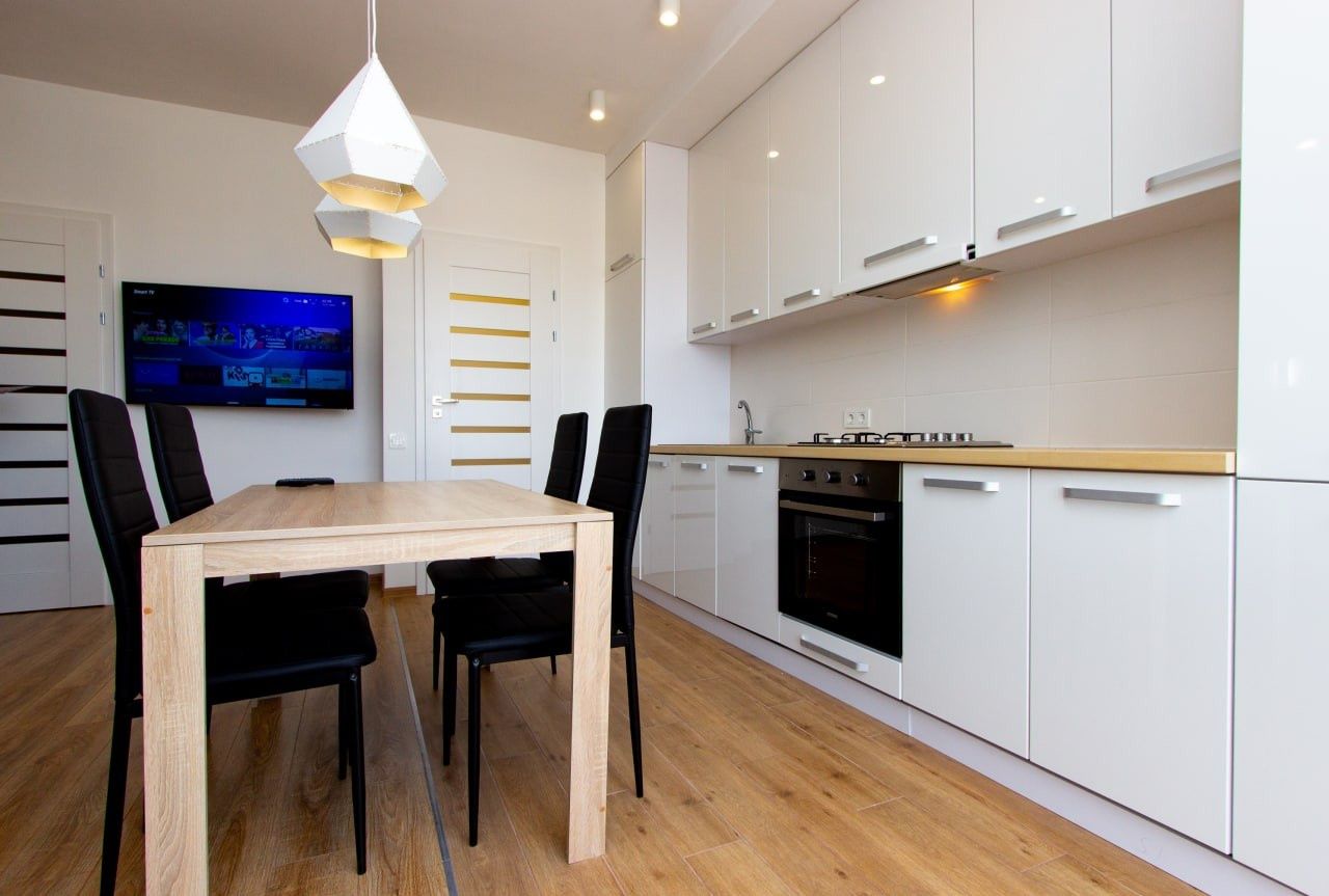 Modern 1-Bedroom Apartment in City Center